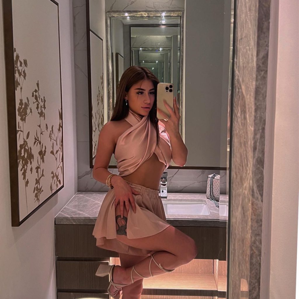 Эскортница Алиса в Москве